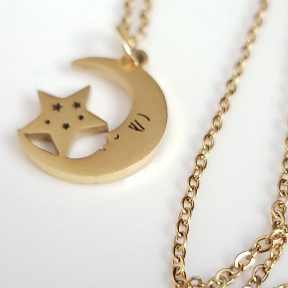 New! FP Star & Moon Necklace - Picture 3 of 15